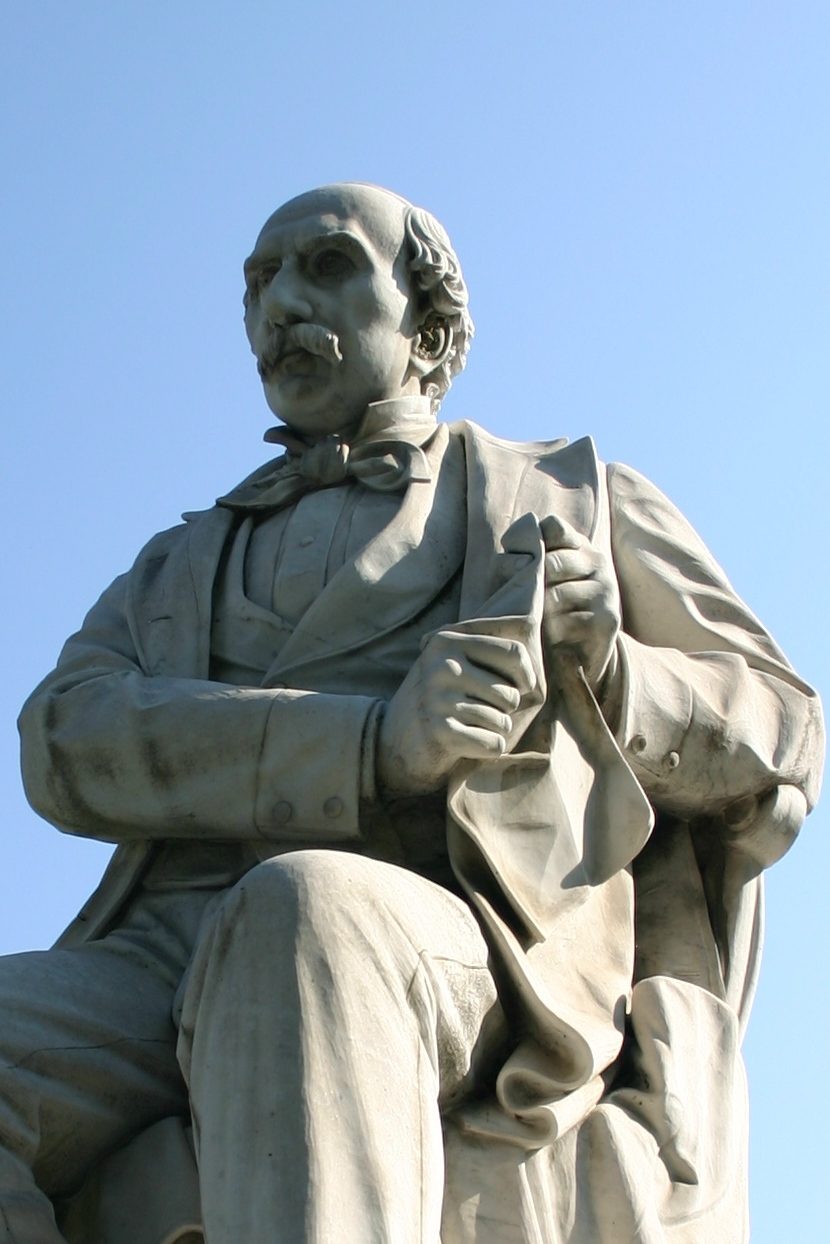Luigi Carlo Farini's monument, Ravenna, Italy - 04.JPG